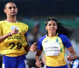 Lorraine Gomes e seu guia Fernando Martins Ribeiro Junior, passaram para a final nos 400m T12