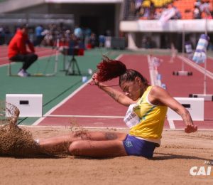 Débora Oliveira de Lima ganhou medalha de prata